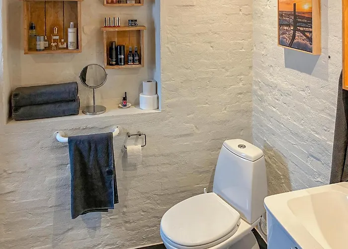 1 Bedroom Beautiful In Samso *